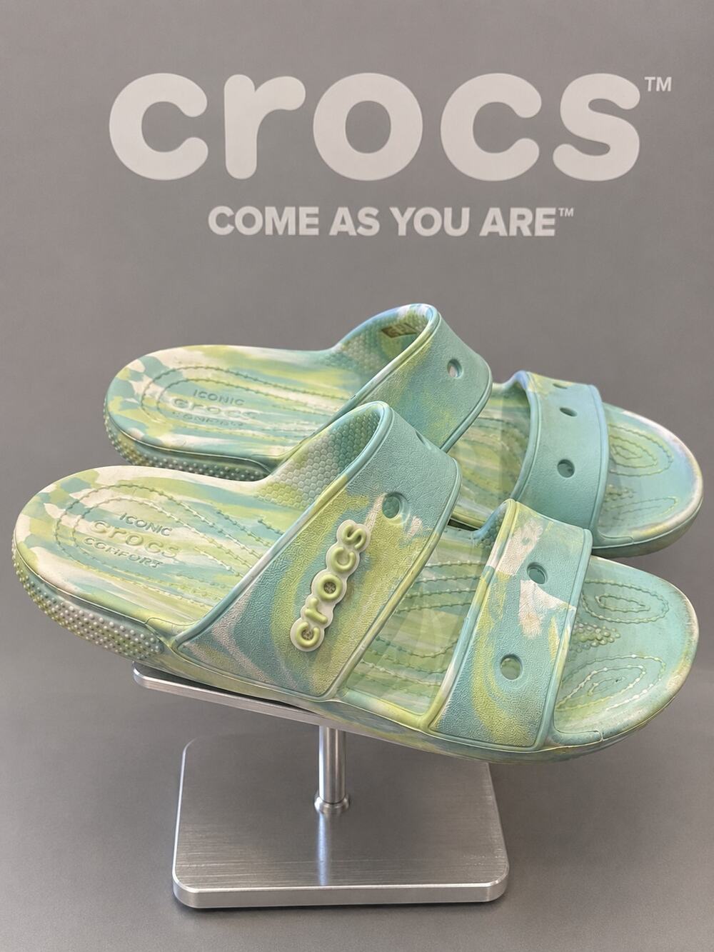 Crocs Classic Marbled Sandal Blue Green Unisex M4/W6